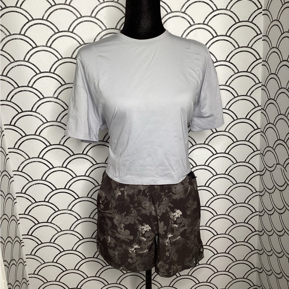 Lululemon Athletic floral print Athletic Shorts